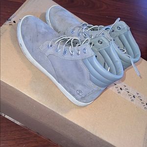 Grey timberland sneaker